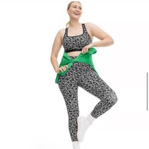 Diane Von Furstenberg Black and White Activewear outfit